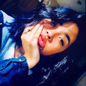 Meet your Posher, Vivian